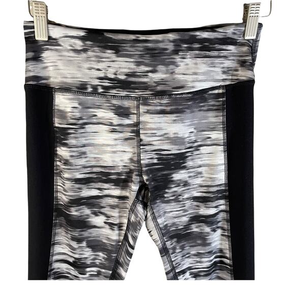 RBX Women's Workout Crop Leggings Mesh Detail Black White Size Small Activewear - Picture 3 of 10